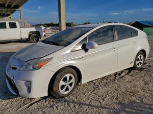 Toyota Prius 1.8L 4 2015