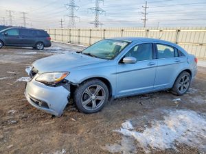 Chrysler 200 TOURING 2.4L 4 2014