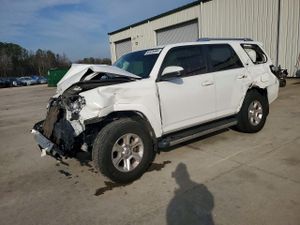 Toyota 4Runner SR5 4.0L 6 2015