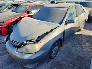 Toyota Camry LE 3.0L 6 2005
