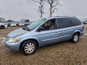 Chrysler Town & Country TOURING 3.8L 6 2005