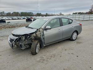 Nissan Versa S 1.6L 4 2012