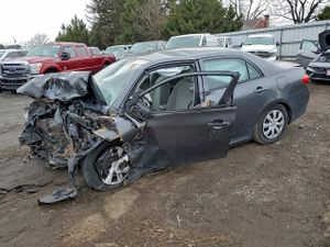 Toyota Corolla BASE 1.8L 4 2010