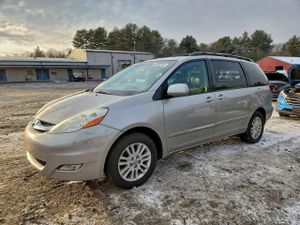 Toyota Sienna XLE 3.5L 6 2009