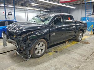 RAM 1500 SLT 5.7L 8 2014