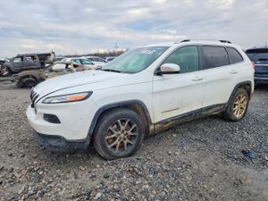 Jeep Cherokee LATITUDE 2.4L 4 2014