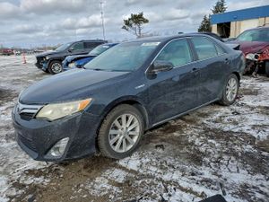 Toyota Camry HYBRID 2.5L 4 2013