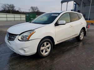 Nissan Rogue S 2.5L 4 2013