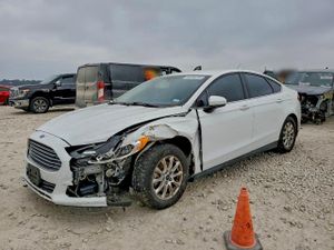Ford Fusion S 2.5L 4 2016