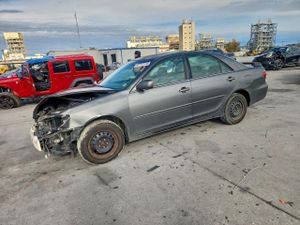 Toyota Camry LE 2.4L 4 2005