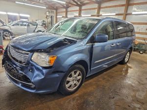 Chrysler Town & Country TOURING 3.6L 6 2011