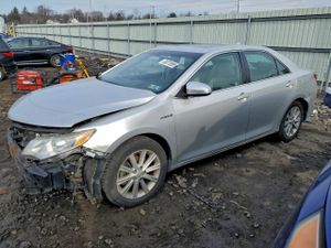 Toyota Camry HYBRID 2.5L 4 2014