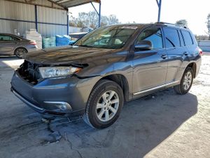 Toyota Highlander BASE 3.5L 6 2013
