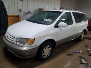 Toyota Sienna LE 3.0L 6 2002