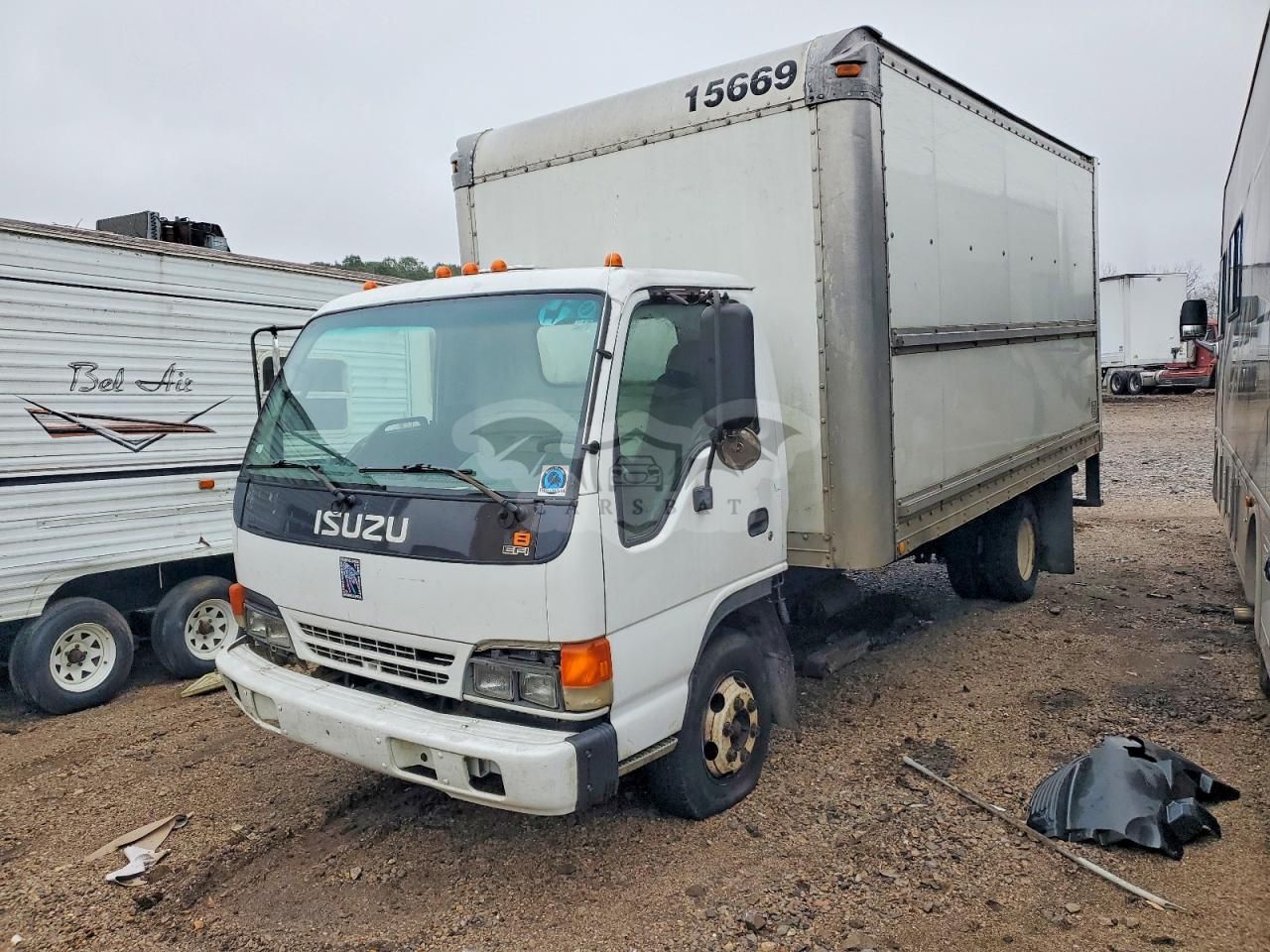 Isuzu NPR 6.0L 8 2004