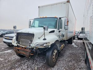 International DuraStar / 4000 4300 6.7L 6 2015