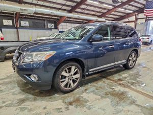 Nissan Pathfinder S 3.5L 6 2013