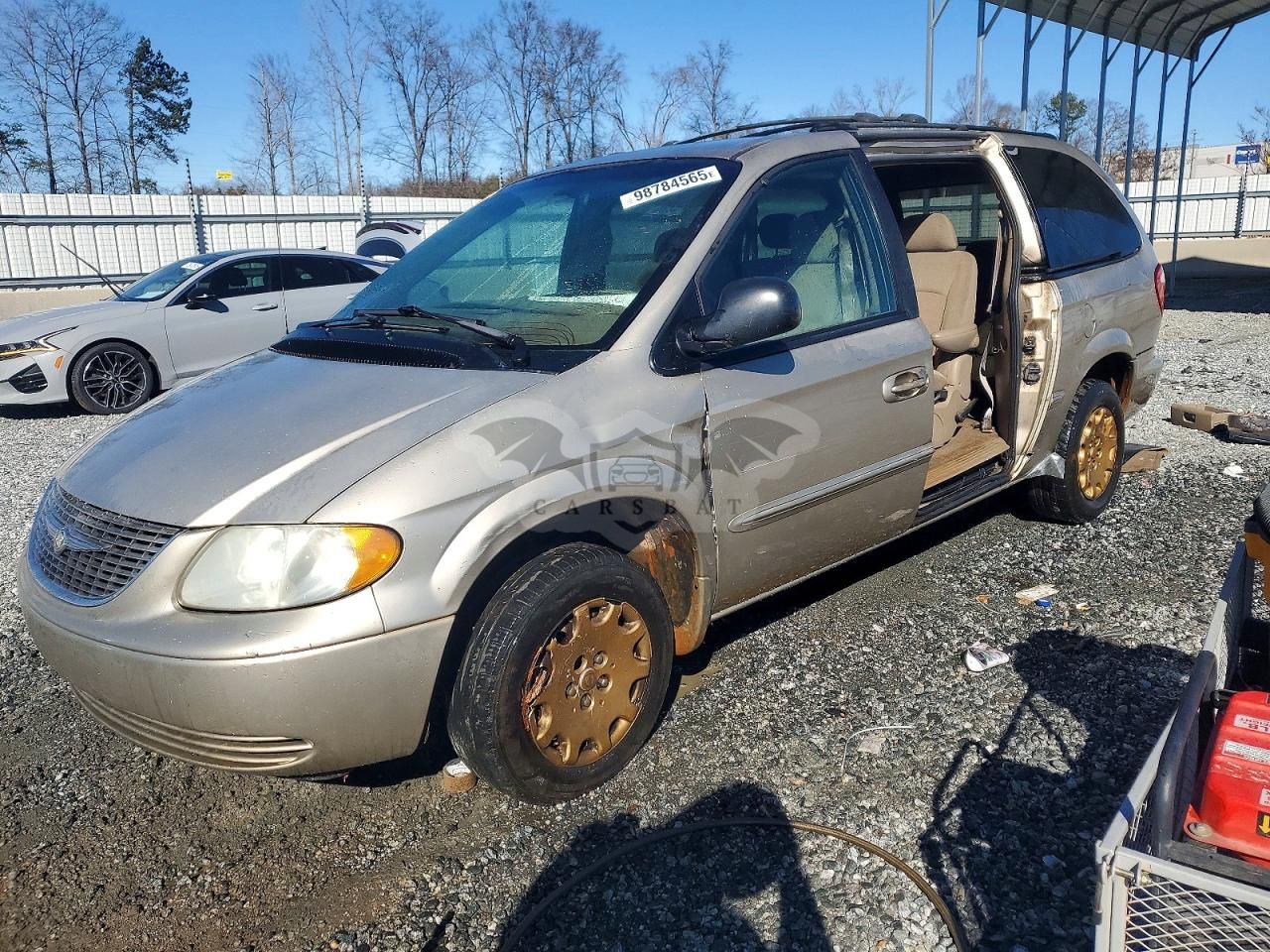 Chrysler Town & Country LX 3.3L 6 2002