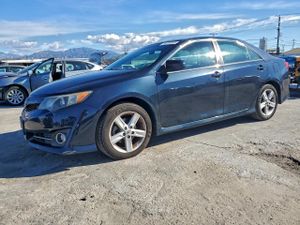 Toyota Camry L 2.5L 4 2013
