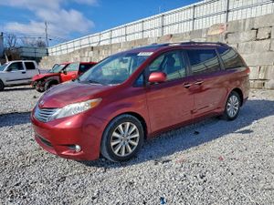 Toyota Sienna XLE 3.5L 6 2012