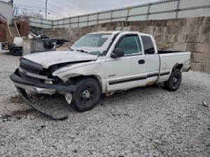 Chevrolet Silverado 1500 C1500 5.3L 8 2002