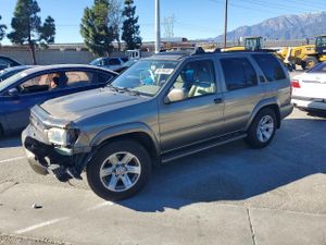 Nissan Pathfinder LE 3.5L 6 2003