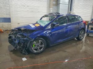 Ford Focus SE 2.0L 4 2012