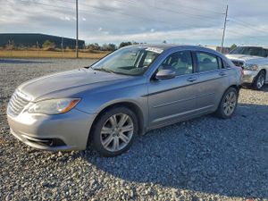 Chrysler 200 TOURING 2.4L 4 2013