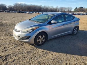 Hyundai Elantra SE 1.8L 4 2015