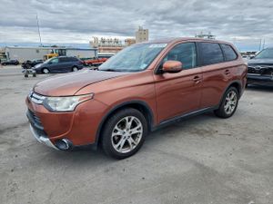 Mitsubishi Outlander SE 2.4L 4 2015