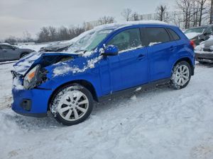 Mitsubishi Outlander ES 2.0L 4 2015