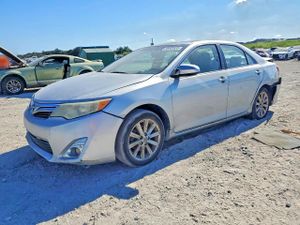 Toyota Camry L 2.5L 4 2014
