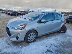 Toyota Prius 1.5L 4 2015