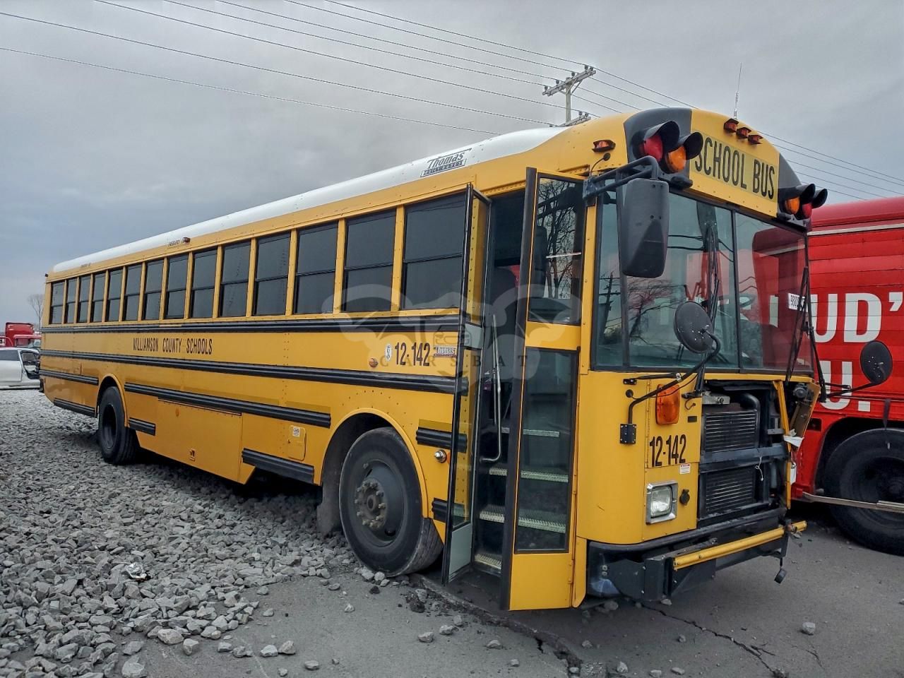 Thomas Built Buses Saf-T-Liner 8.9L 6 2012
