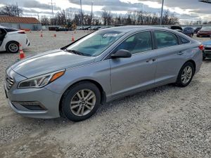 Hyundai Sonata SE 2.4L 4 2015