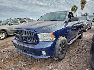RAM 1500 ST 5.7L 8 2015