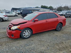 Toyota Corolla BASE 1.8L 4 2011