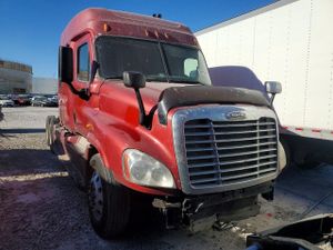 Freightliner Cascadia 14.8L 6 2011