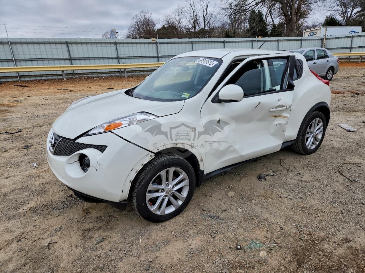Nissan Juke S 1.6L 4 2013