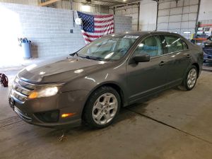 Ford Fusion SE 2.5L 4 2011