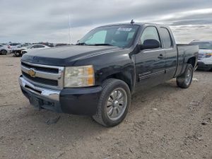 Chevrolet Silverado 1500 C1500 LS 4.8L 8 2011
