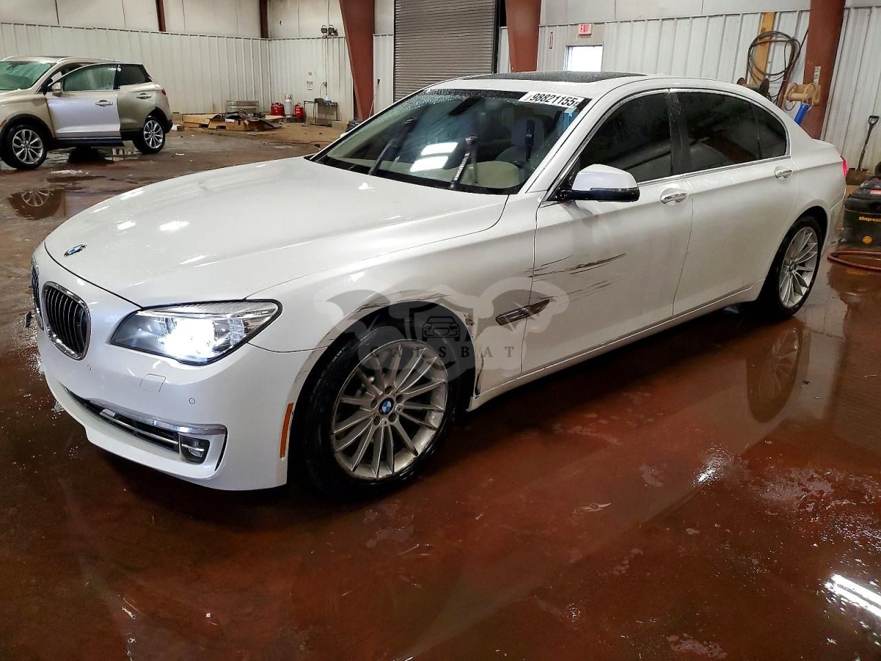 BMW 7 Series LXI 4.4L 8 2013