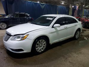 Chrysler 200 LX 2.4L 4 2014