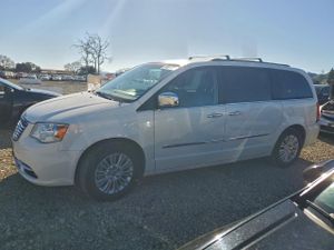 Chrysler Town & Country TOURING L 3.6L 6 2012