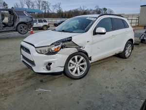 Mitsubishi Outlander ES 2.0L 4 2015