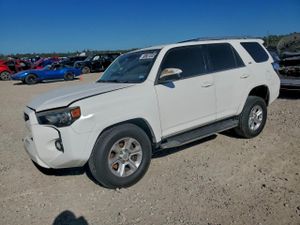 Toyota 4Runner SR5 4.0L 6 2015