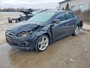 Ford Focus TITANIUM 2.0L 4 2014