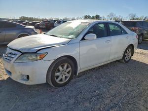 Toyota Camry BASE 2.5L 4 2010