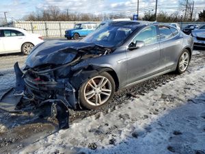 Tesla Model S 85 2015