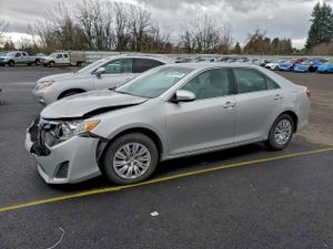 Toyota Camry BASE 2.5L 4 2012
